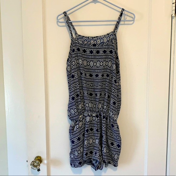 Patterned navy and white romper - with pockets! - Picture 1 of 4